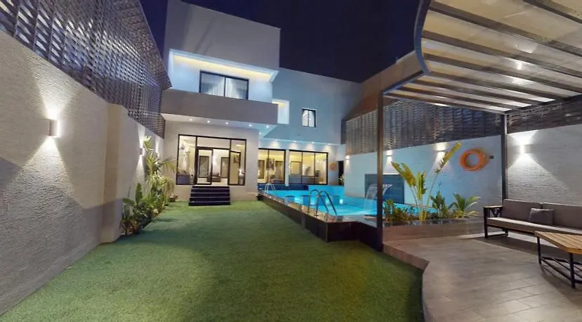 شاليه بلاك وايت Villa Jeddah