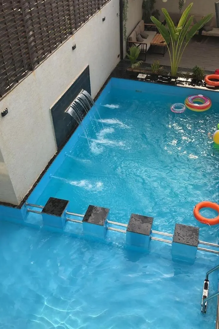 شاليه بلاك وايت Villa Jiddah 0*,